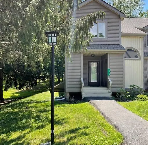 Pocono Shawnee Mountain Townhouse