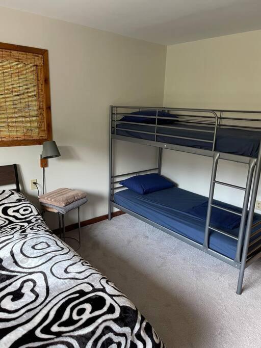 Pocono Shawnee Mountain Townhouse Сasa de vacaciones East Stroudsburg