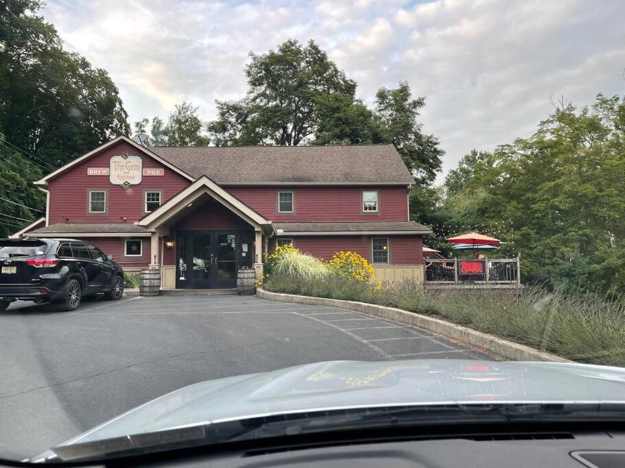 Pocono Shawnee Mountain Townhouse * East Stroudsburg